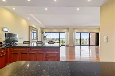 1800 NE 114th St #PH01, Miami, FL 33181 - Photo 14