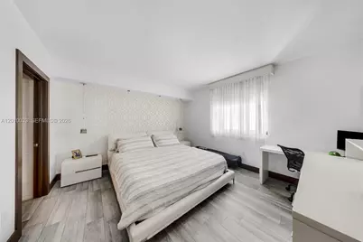 500 Brickell Ave #3707, Miami, FL 33131 - Photo 18