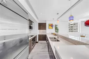 500 Brickell Ave, Miami, FL 33131 - Photo 2