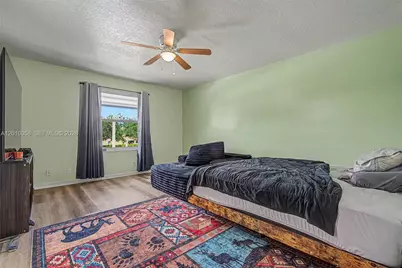 18901 SW 15th St, Pembroke Pines, FL 33029 - Photo 22