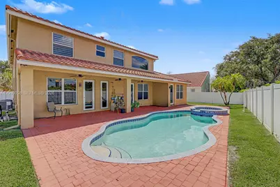 18901 SW 15th St, Pembroke Pines, FL 33029 - Photo 32