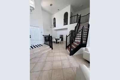 10873 NW 71st St, Doral, FL 33178 - Photo 6