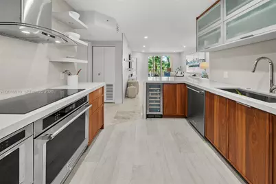 100 Meridian Ave #233, Miami Beach, FL 33139 - Photo 8