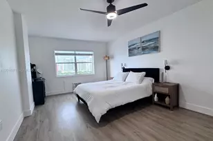 400 Kings Point Dr, Sunny Isles Beach, FL 33160 - Photo 14