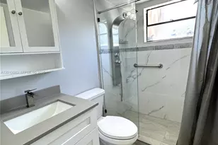 2260 W 53rd Pl, Hialeah, FL 33016 - Photo 8