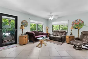 122 Ocean View Dr, Tavernier, FL 33070 - Photo 4