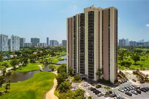 20379 W Country Club Dr, Aventura, FL 33180 - Photo 28
