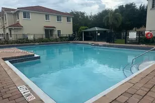 21111 NW 14th Pl, Miami Gardens, FL 33169 - Photo 10