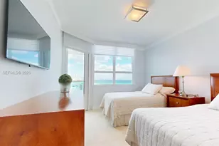 5025 Collins Ave, Miami Beach, FL 33140 - Photo 92