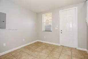 1495 NE 33rd Ave, Homestead, FL 33033 - Photo 2