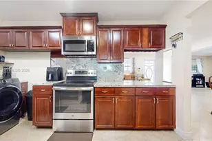 20211 SW 112th Pl, Miami, FL 33189 - Photo 8