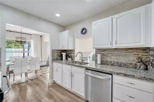 7511 NW 41st St, Coral Springs, FL 33065 - Photo 18