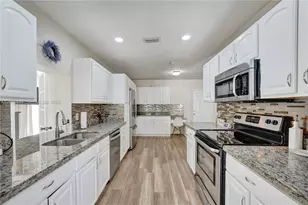 7511 NW 41st St, Coral Springs, FL 33065 - Photo 16