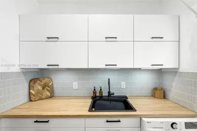 717 Espanola Way #111, Miami Beach, FL 33139 - Photo 12