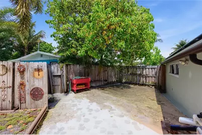 1118 NW 16th St, Fort Lauderdale, FL 33311 - Photo 30
