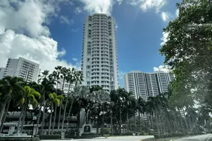 21150 Point Pl, Aventura, FL 33180 - Photo 8