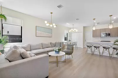 8368 Central Park Blvd, Doral, FL 33166 - Photo 4