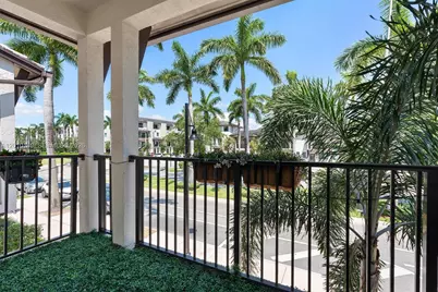 8368 Central Park Blvd, Doral, FL 33166 - Photo 12