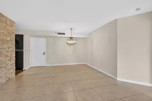 3500 Mystic Pointe Dr, Aventura, FL 33180 - Photo 2