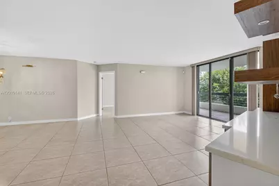 3500 Mystic Pointe Dr #302, Aventura, FL 33180 - Photo 2