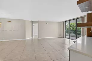 3500 Mystic Pointe Dr, Aventura, FL 33180 - Photo 2