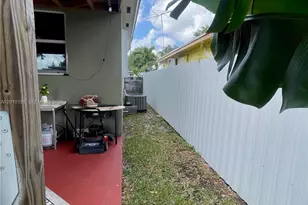 2144 NW 85th St, Miami, FL 33147 - Photo 24