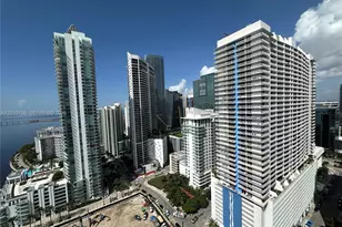 1155 Brickell Bay Dr, Miami, FL 33131 - Photo 2