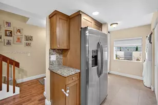 4250 SW 70th Terrace, Davie, FL 33314 - Photo 8