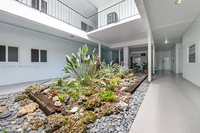 2539 S Bayshore Dr #428E, Miami, FL 33133 - Photo 12