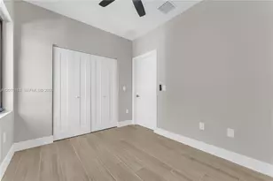 1818 NW 49th St, Miami, FL 33142 - Photo 34