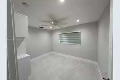 9275 SW 67th St, Miami, FL 33173 - Photo 16