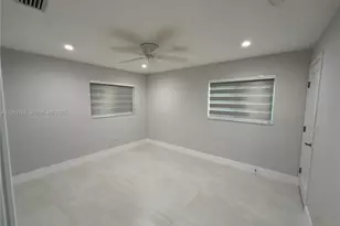 9275 SW 67th St, Miami, FL 33173 - Photo 12