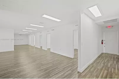 1888 NW 7th St, Miami, FL 33125 - Photo 14