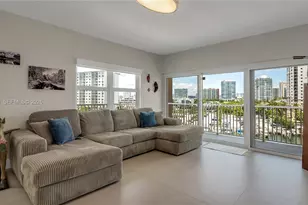 300 Bayview Dr, Sunny Isles Beach, FL 33160 - Photo 12