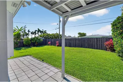 234 SE 3rd Ter, Dania Beach, FL 33004 - Photo 16
