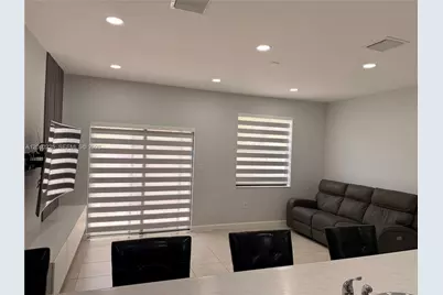 9330 W 33rd Ave, Hialeah, FL 33018 - Photo 14