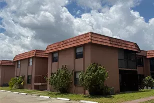 6540 W 27th Ct, Hialeah, FL 33016 - Photo 2