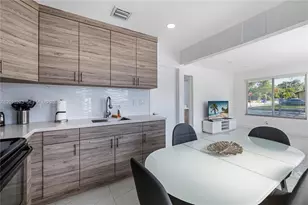 301 NW 34th St, Miami, FL 33127 - Photo 20