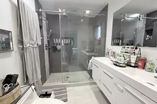 7560 NW 173rd Ln, Hialeah, FL 33015 - Photo 18