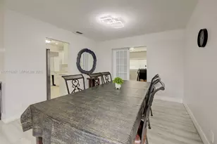 7454 NW 48th Pl, Lauderhill, FL 33319 - Photo 8