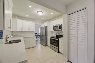 7454 NW 48th Pl, Lauderhill, FL 33319 - Photo 12