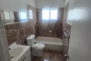 1149 NW 76th St, Miami, FL 33150 - Photo 4
