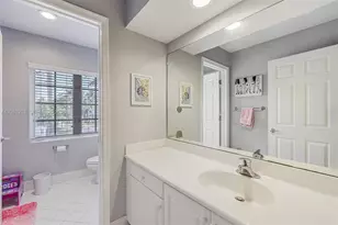 20990 NE 30th Pl, Aventura, FL 33180 - Photo 28