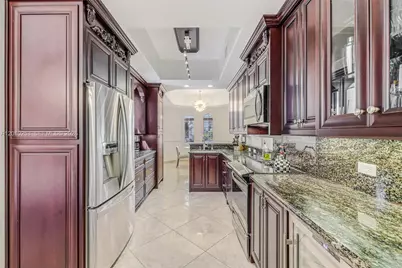 20990 NE 30th Pl, Aventura, FL 33180 - Photo 12