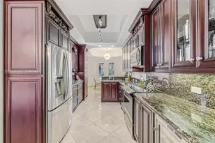 20990 NE 30th Pl, Aventura, FL 33180 - Photo 12