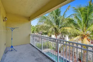 17951 NW 91st Ct, Hialeah, FL 33018 - Photo 34