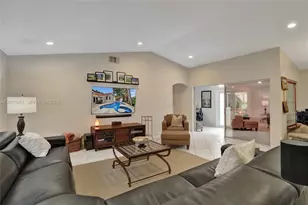 13621 SW 18th St, Miramar, FL 33027 - Photo 12