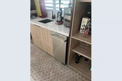 9540 SW 68th St, Miami, FL 33173 - Photo 14