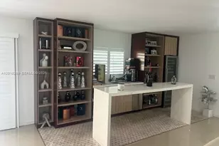 9540 SW 68th St, Miami, FL 33173 - Photo 12