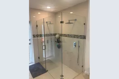 9540 SW 68th St, Miami, FL 33173 - Photo 22